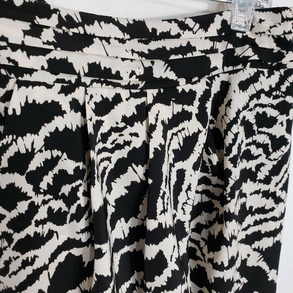 Forever 21 XXI Skirt Size Large Juniors Wrap Pleated Front Black Ivory Polyester - Picture 4 of 10